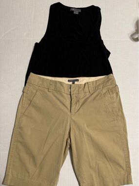 Vince set l Khaki Shorts (2) + Black Tank (S)